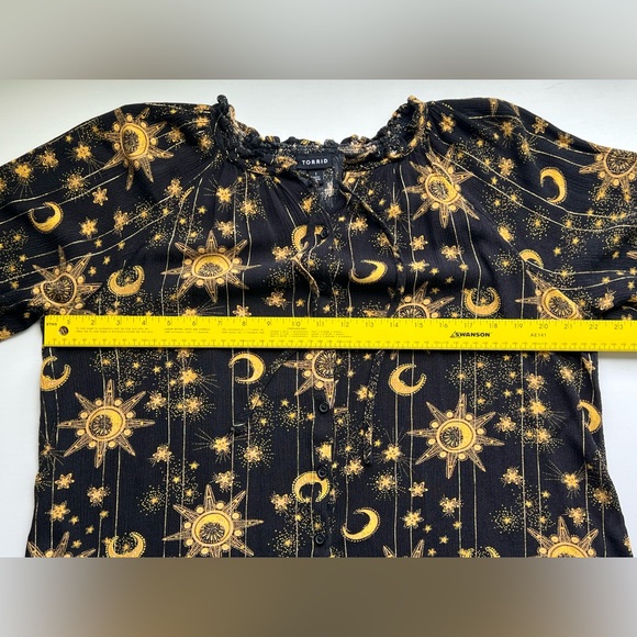 Black Blouse with Yellow and Gold Celestial Design Moon and Stars, size XL - Picture 7 of 9